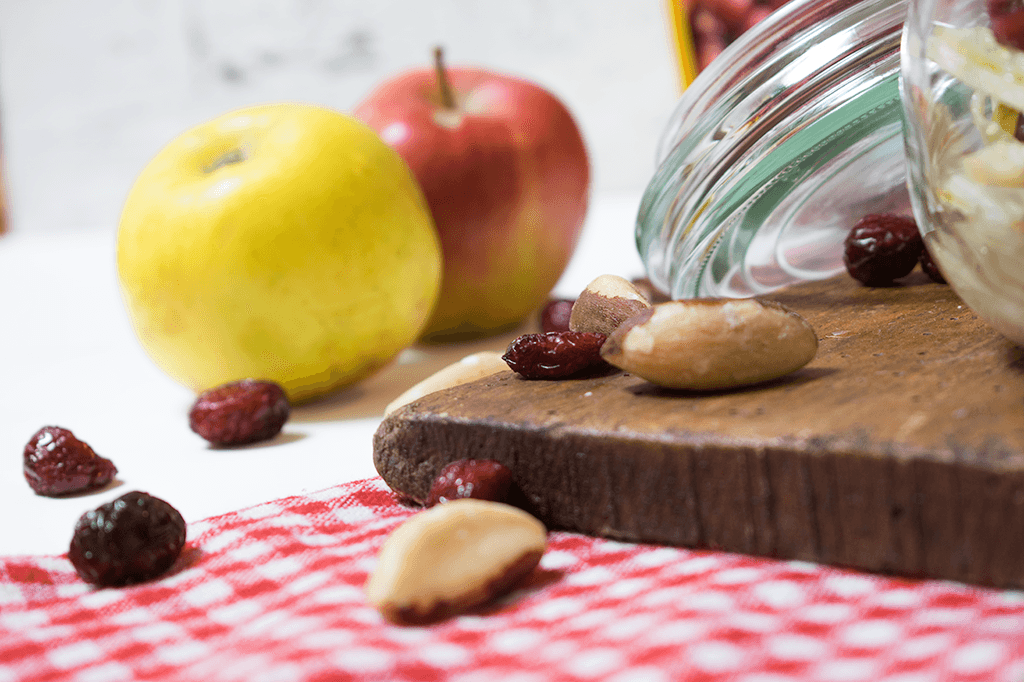 Fenchelsalat mit Apfel, Cranberries und Paranüssen