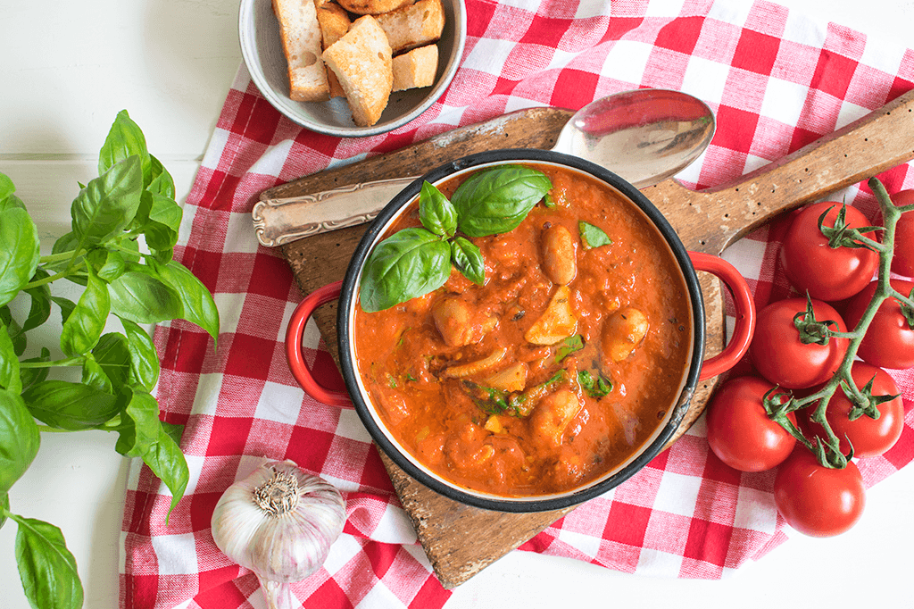 Ribollita: Toskanische Brot-Gemüsesuppe