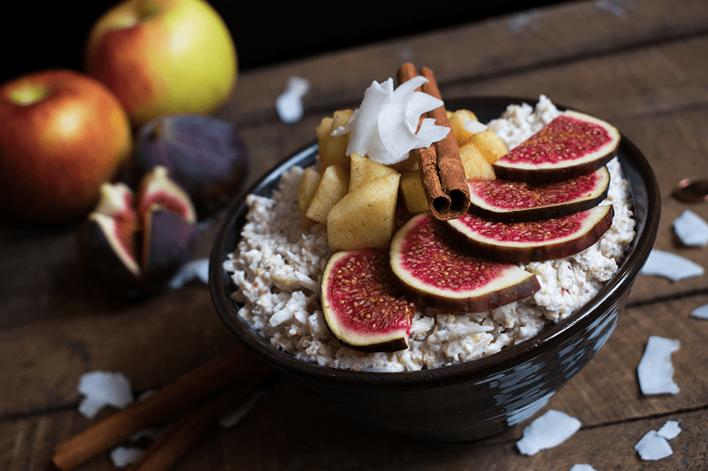 Overnight-Oats mit Apfelkompott und Feigen