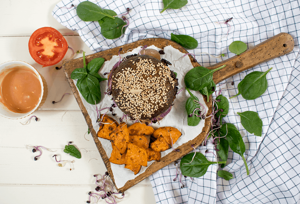 Portobello Burger mit Pilz-Tempeh-Patty, Pilz Burger, Low-Carb Burger